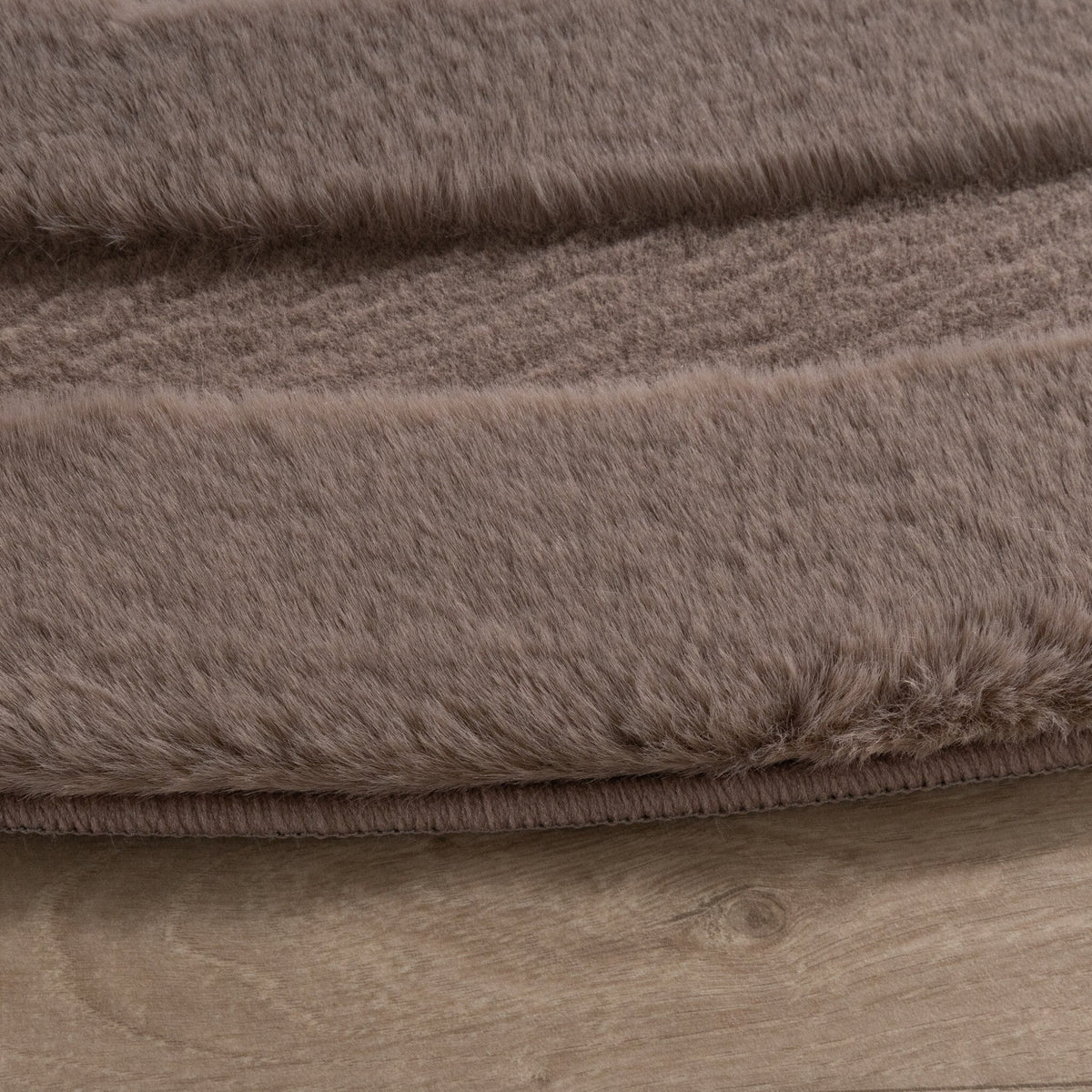 Irregular Rug - Flowy Wavy Taupe