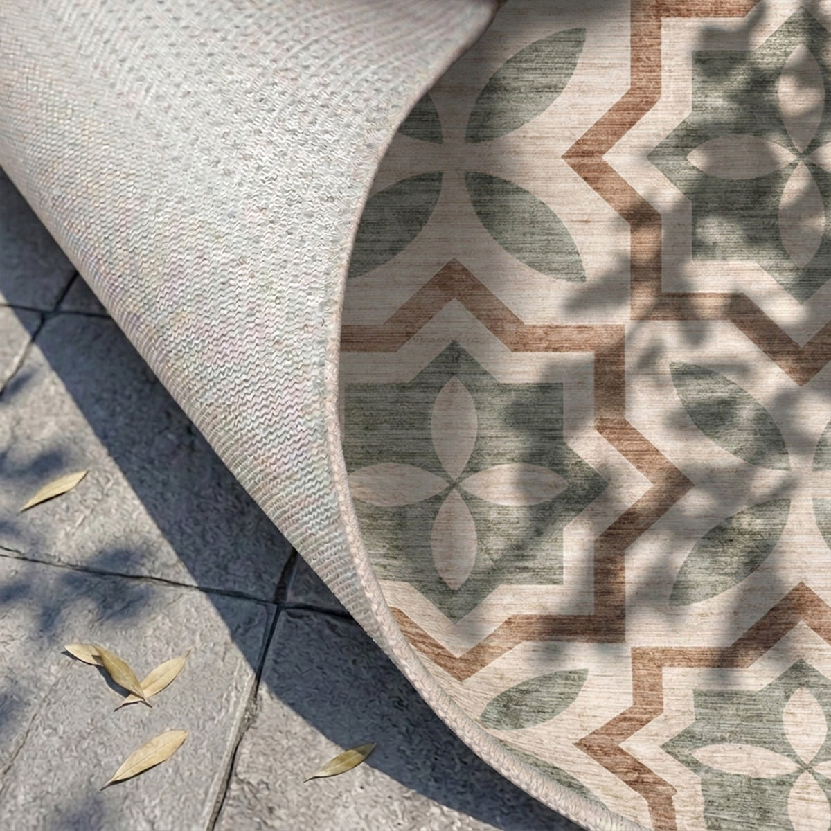 Geometric outdoor rug – Mosaic Medina Green