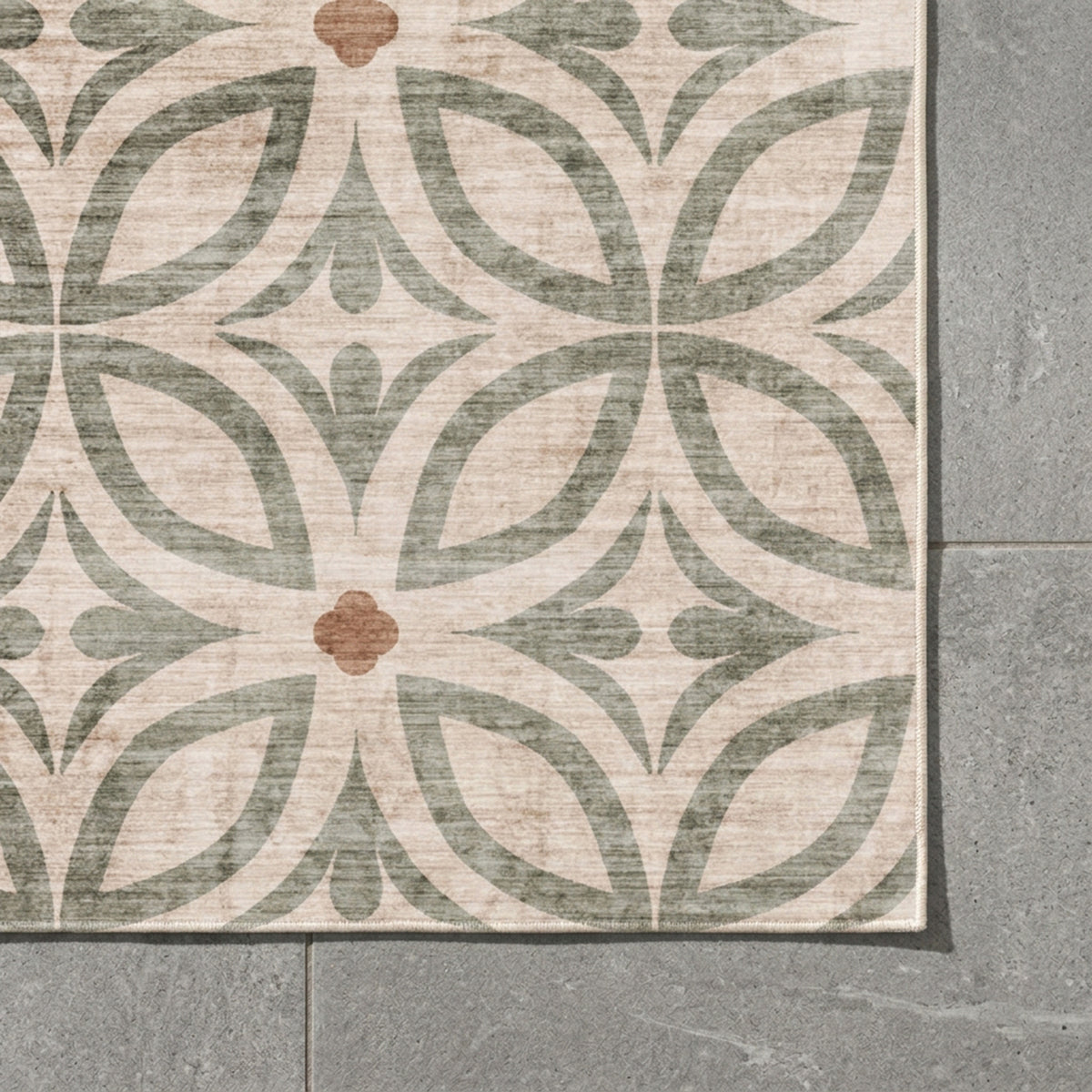 Geometric outdoor rug – Mosaic Petal Green