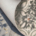 Geometric outdoor rug – Mosaic Petal Green