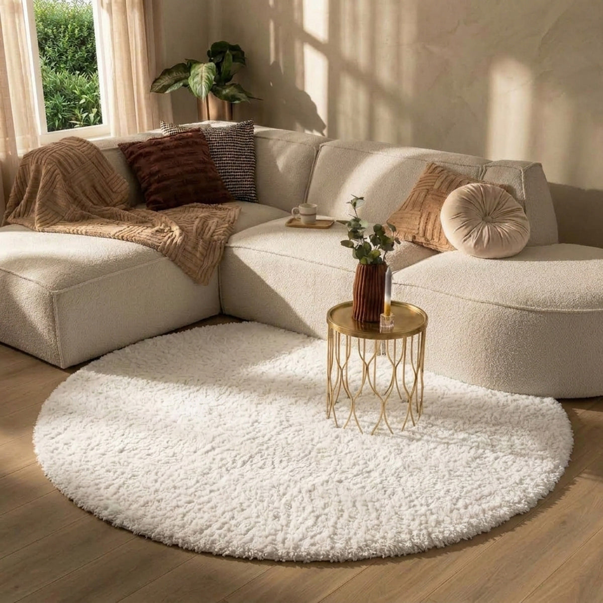 Round Shaggy Rug - Blaze White