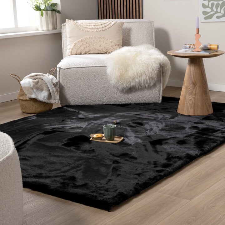 Miękki dywan z długim włosiem - Comfy Supreme Czarny