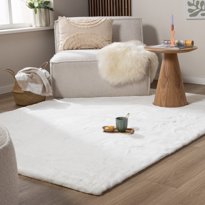 Miękki dywan z długim włosiem - Comfy Supreme Biały